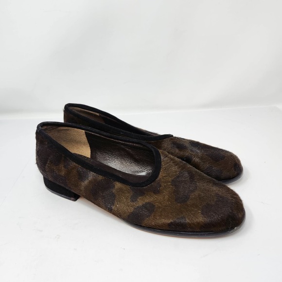 Stuart Weitzman Womens Animal Print Calf Hair Flats Loafers Size 7.5 B Slip On - Picture 1 of 9